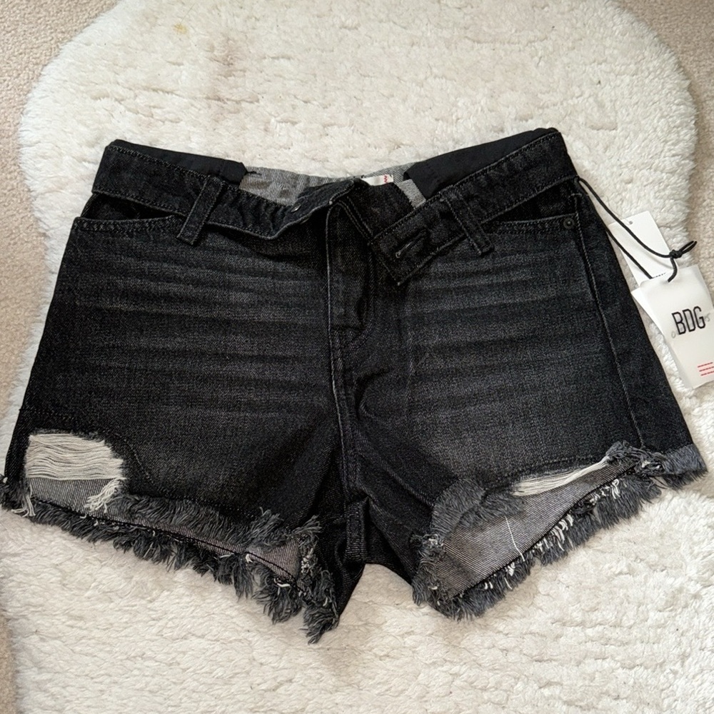 BNWT UO Unique Y2K Black Denim Wash Jean Shorts